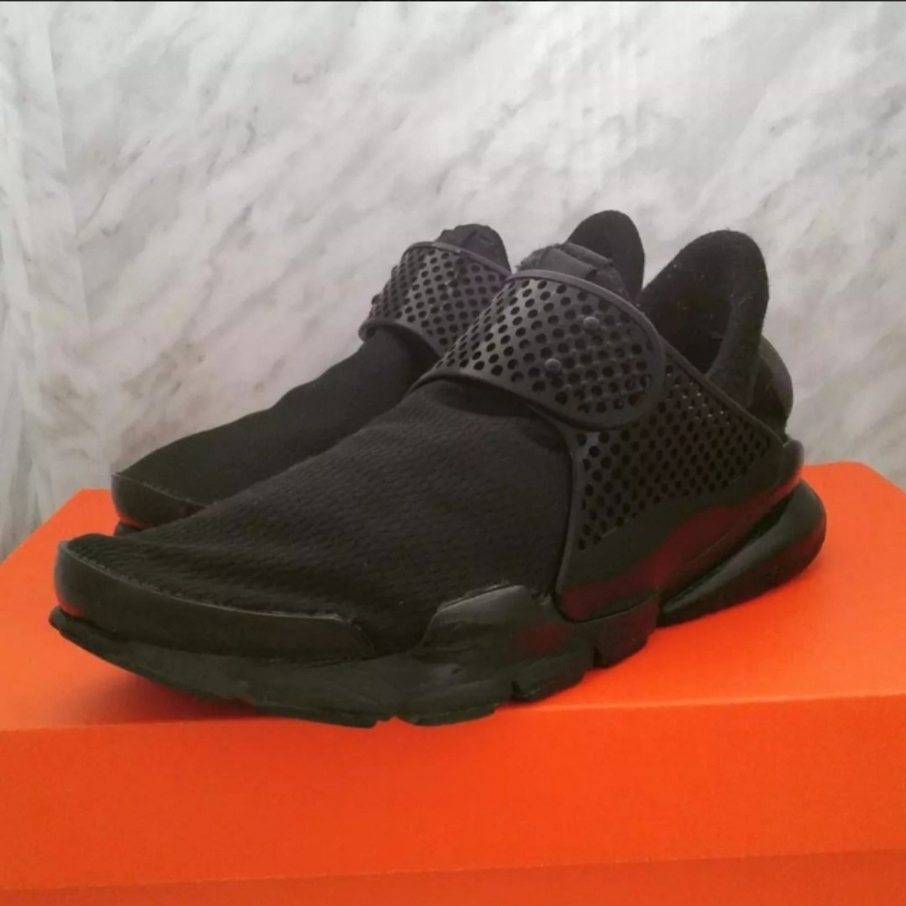 Nike Sock Dart Sneakers Triple Black/ Womens Size 7.5 GS 6Y running shoes